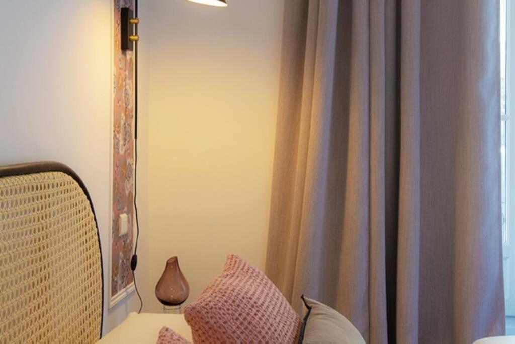 Romantic Flat In The Heart Of The City Awinion Zewnętrze zdjęcie