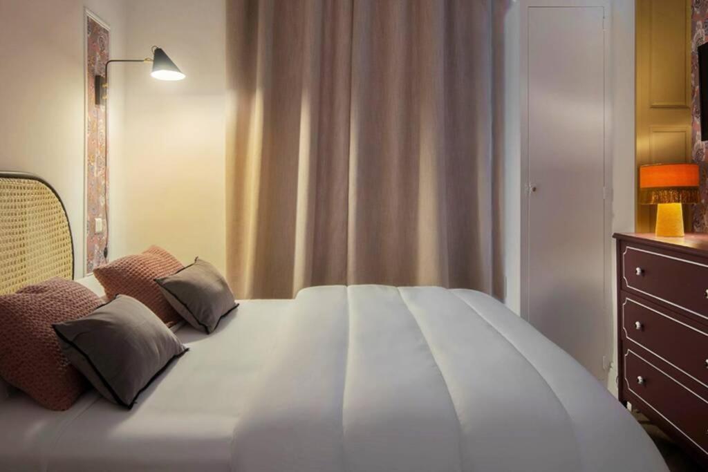 Romantic Flat In The Heart Of The City Awinion Zewnętrze zdjęcie
